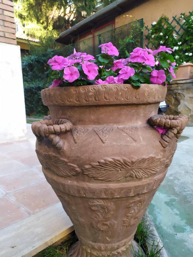 Angolo Sul Giardino Rom Exteriör bild